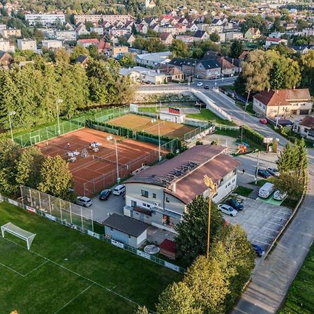 Športmotel Raketa Prievidza Exteriér fotografie