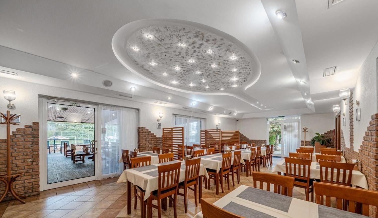Športmotel Raketa Prievidza Exteriér fotografie
