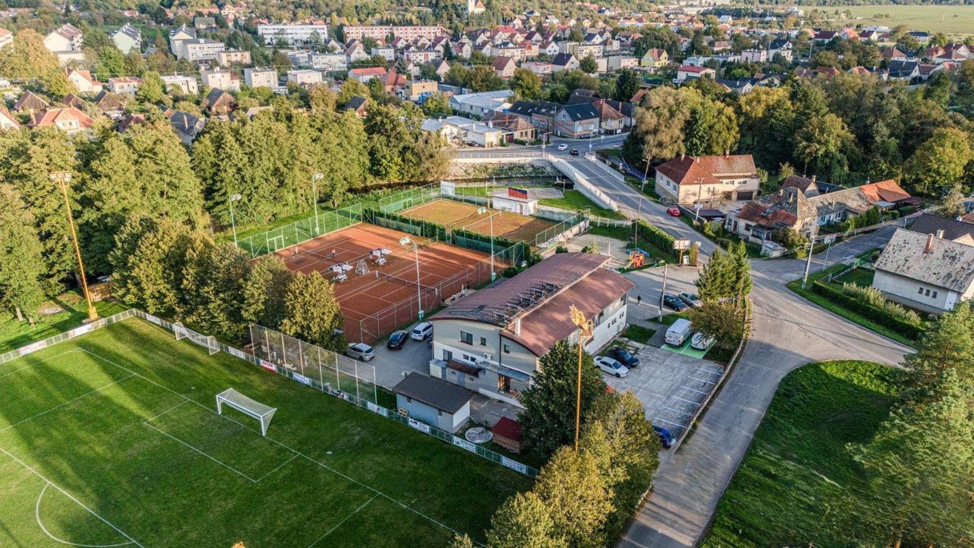 Športmotel Raketa Prievidza Exteriér fotografie