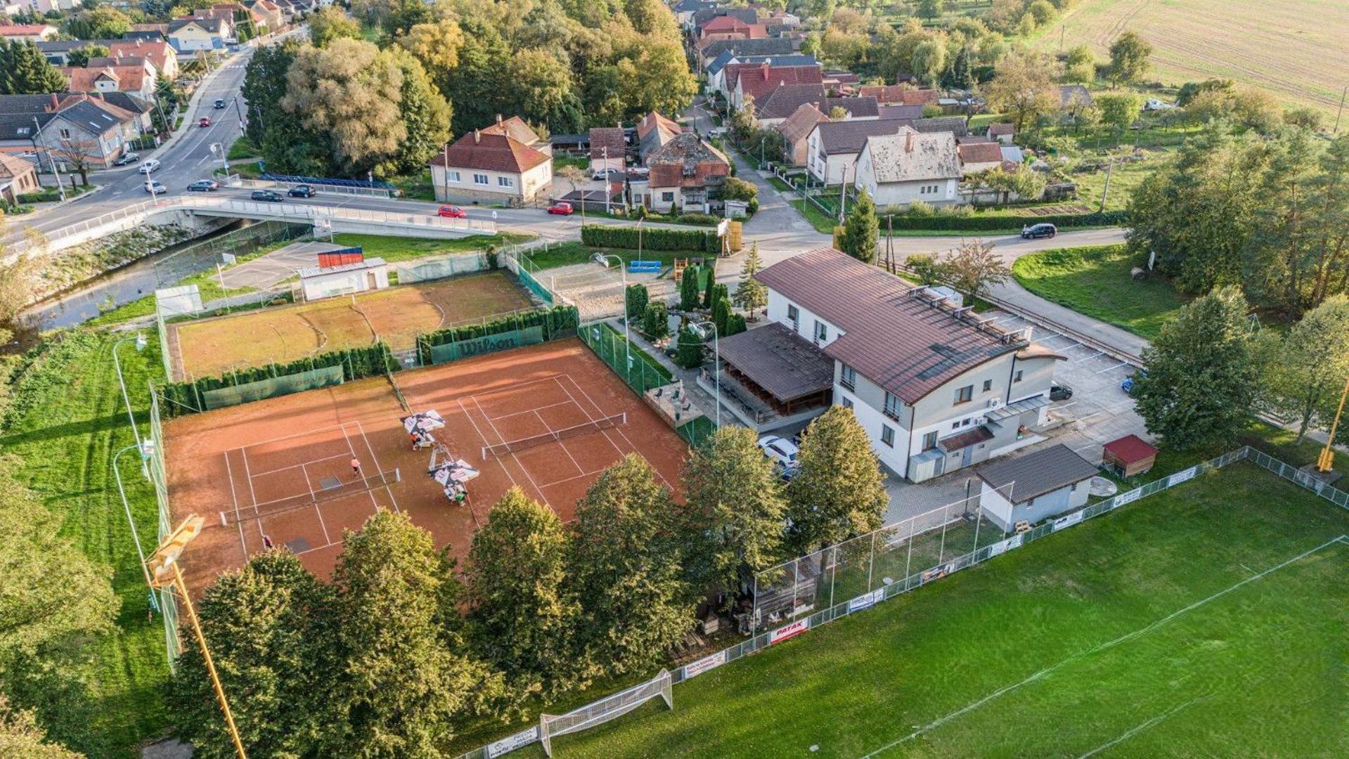 Športmotel Raketa Prievidza Exteriér fotografie